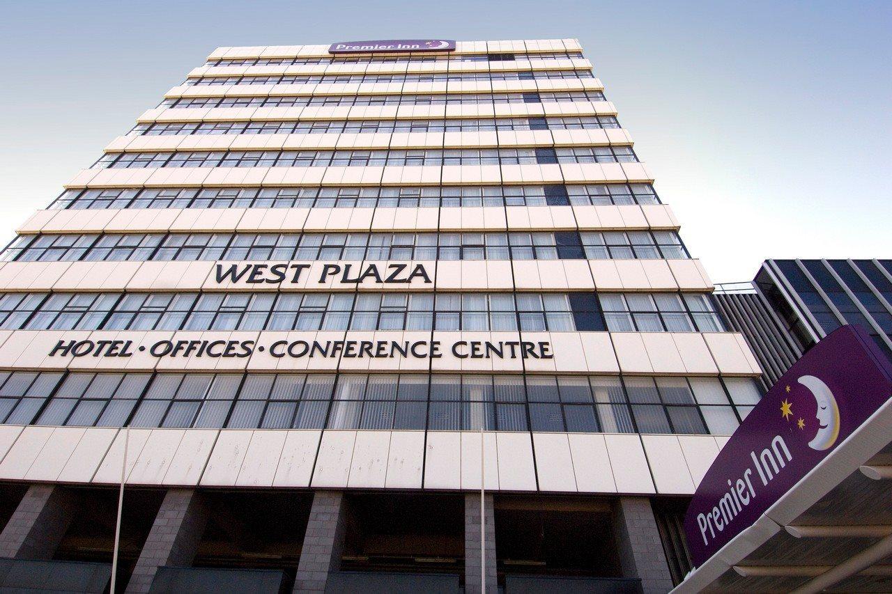 Premier Inn West Bromwich Central ภายนอก รูปภาพ