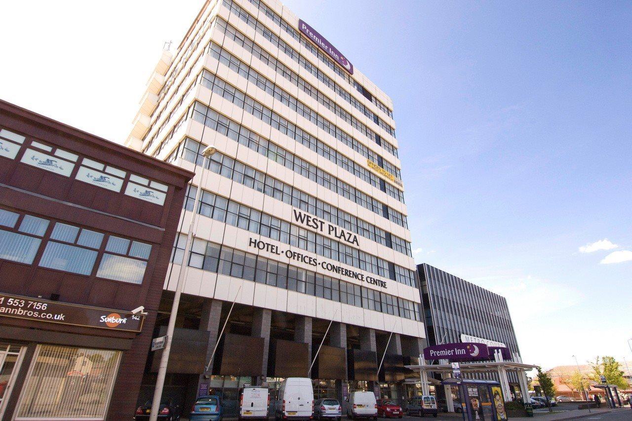 Premier Inn West Bromwich Central ภายนอก รูปภาพ