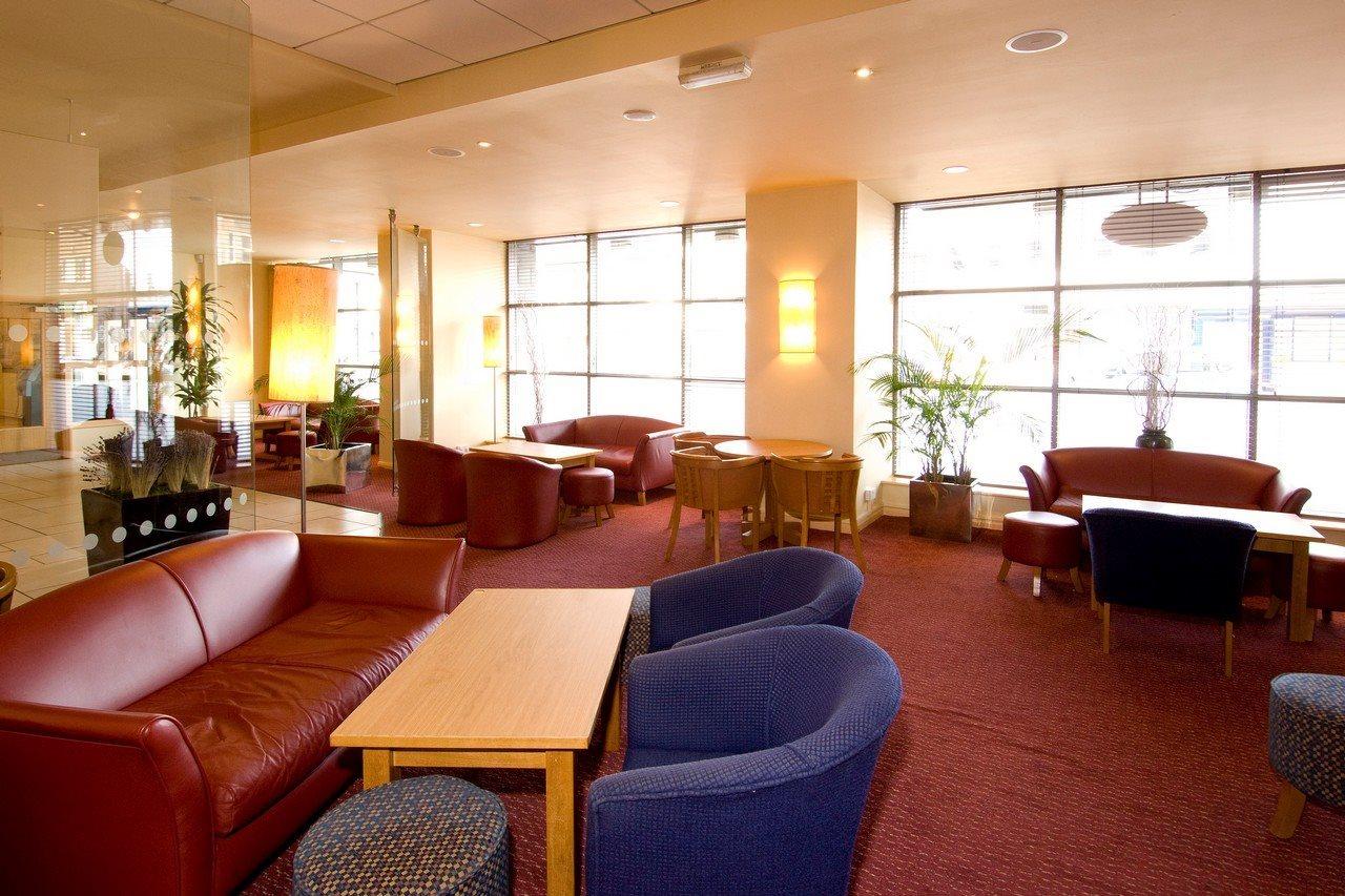 Premier Inn West Bromwich Central ภายนอก รูปภาพ