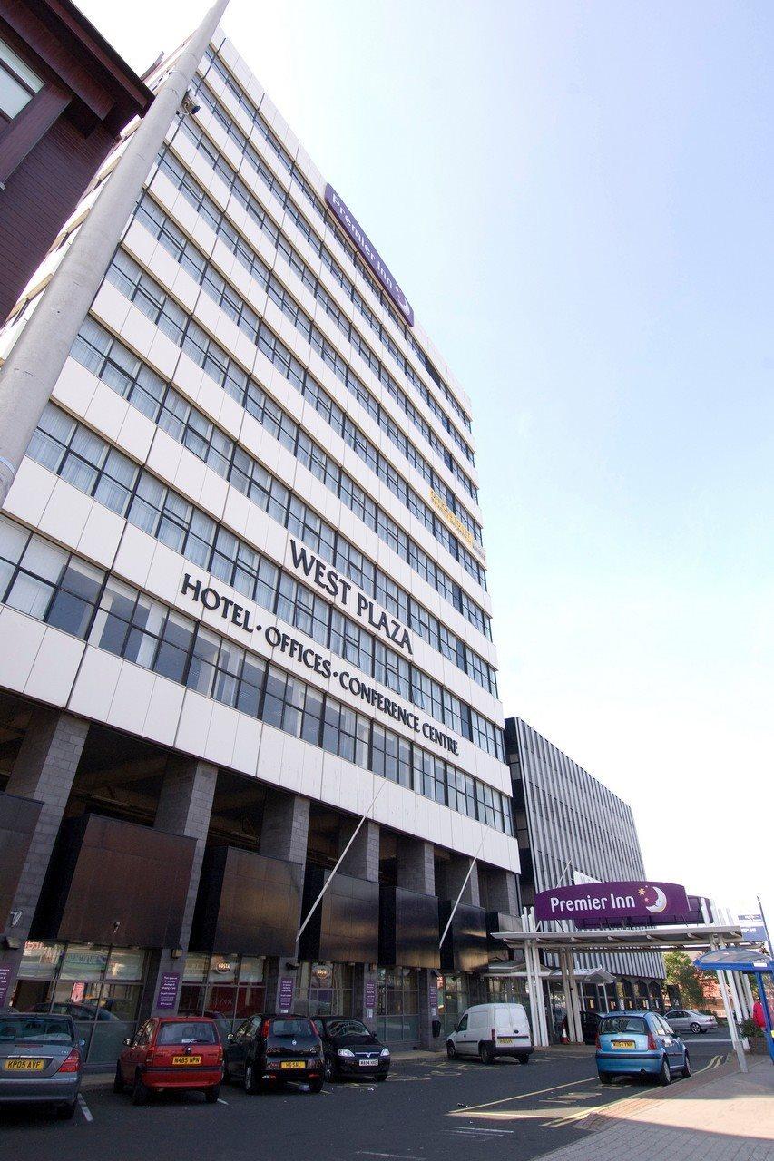 Premier Inn West Bromwich Central ภายนอก รูปภาพ